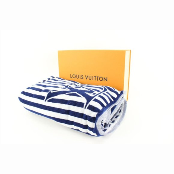 Louis Vuitton Navy Stripe LV Graphical Beach Towel 82LZ525S - Picture 12 of 12